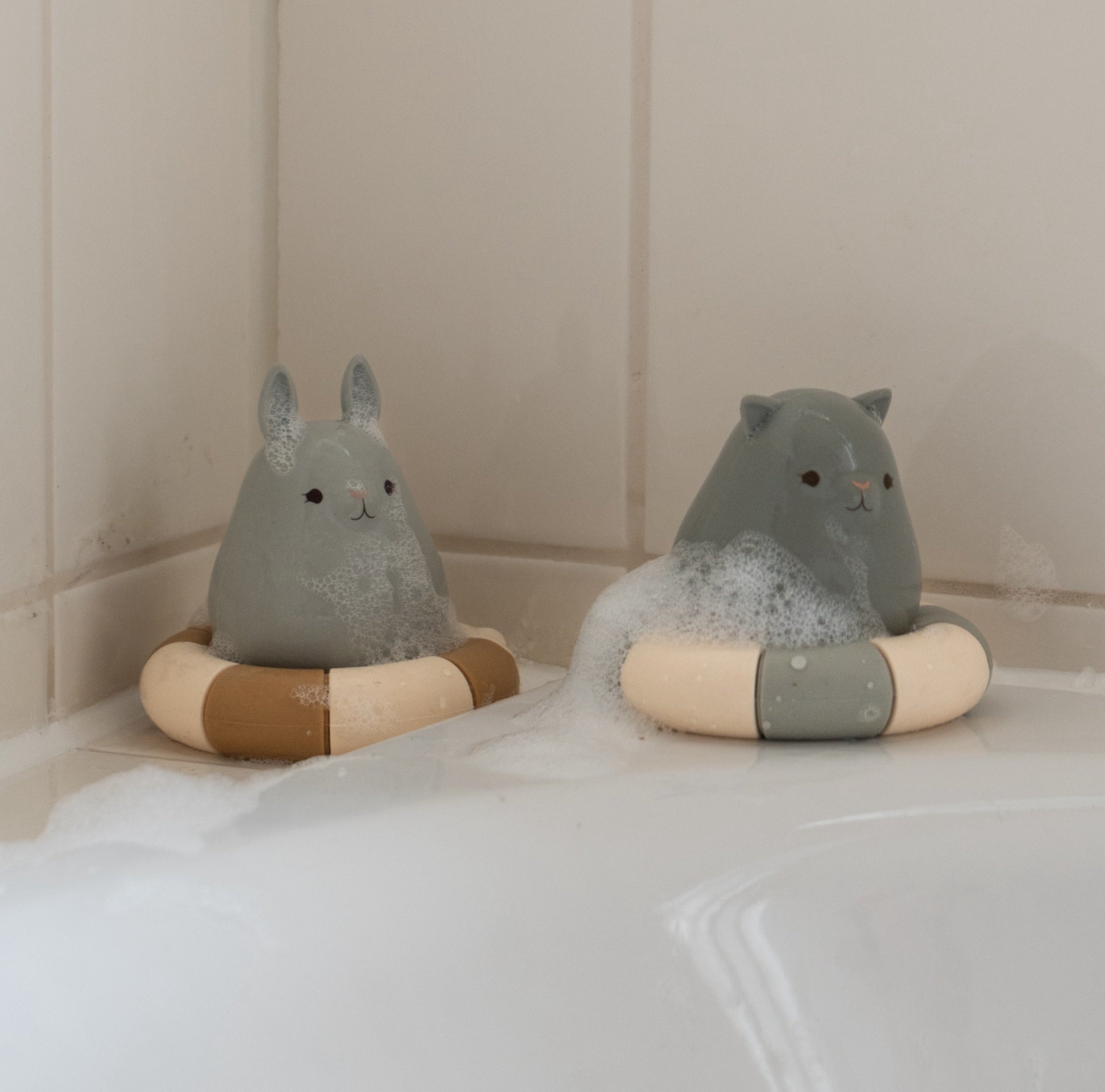 Kids' and children's bath toys from Konges Sløjd