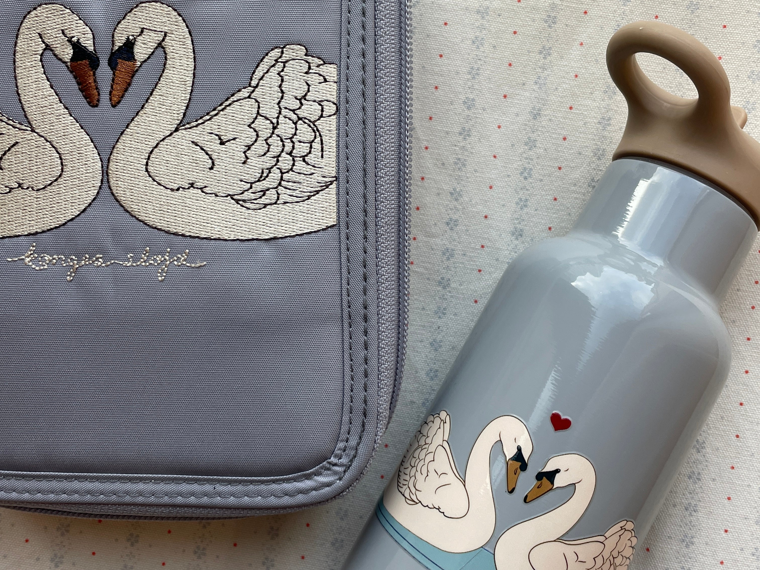 Konges Sløjd A/S DRINKING BOTTLES swan blue