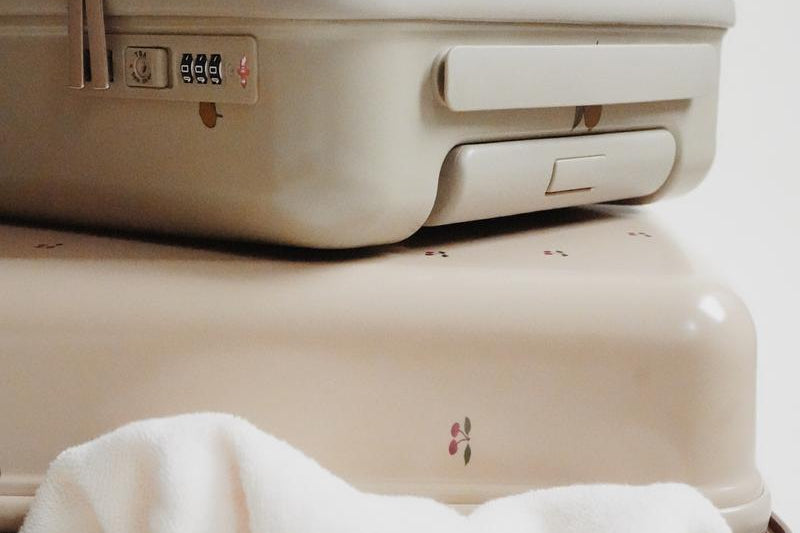 Konges Sløjd A/S TRAVEL SUITCASE cherry