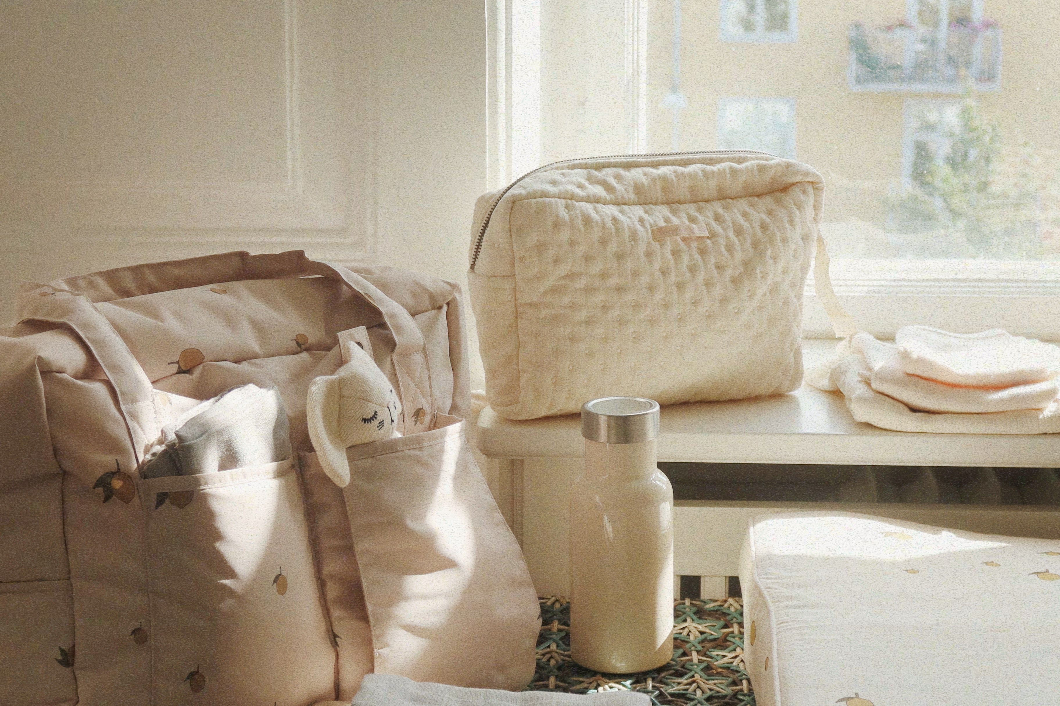 Konges Sløjd A/S TOILETRY BAGS antique white