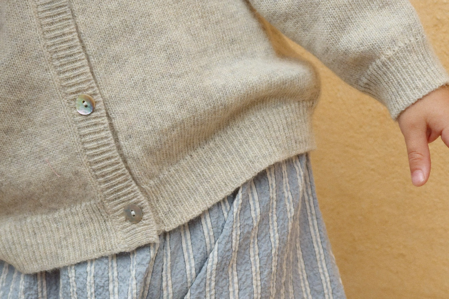 Konges Sløjd A/S KNITTED CARDIGANS off white melange