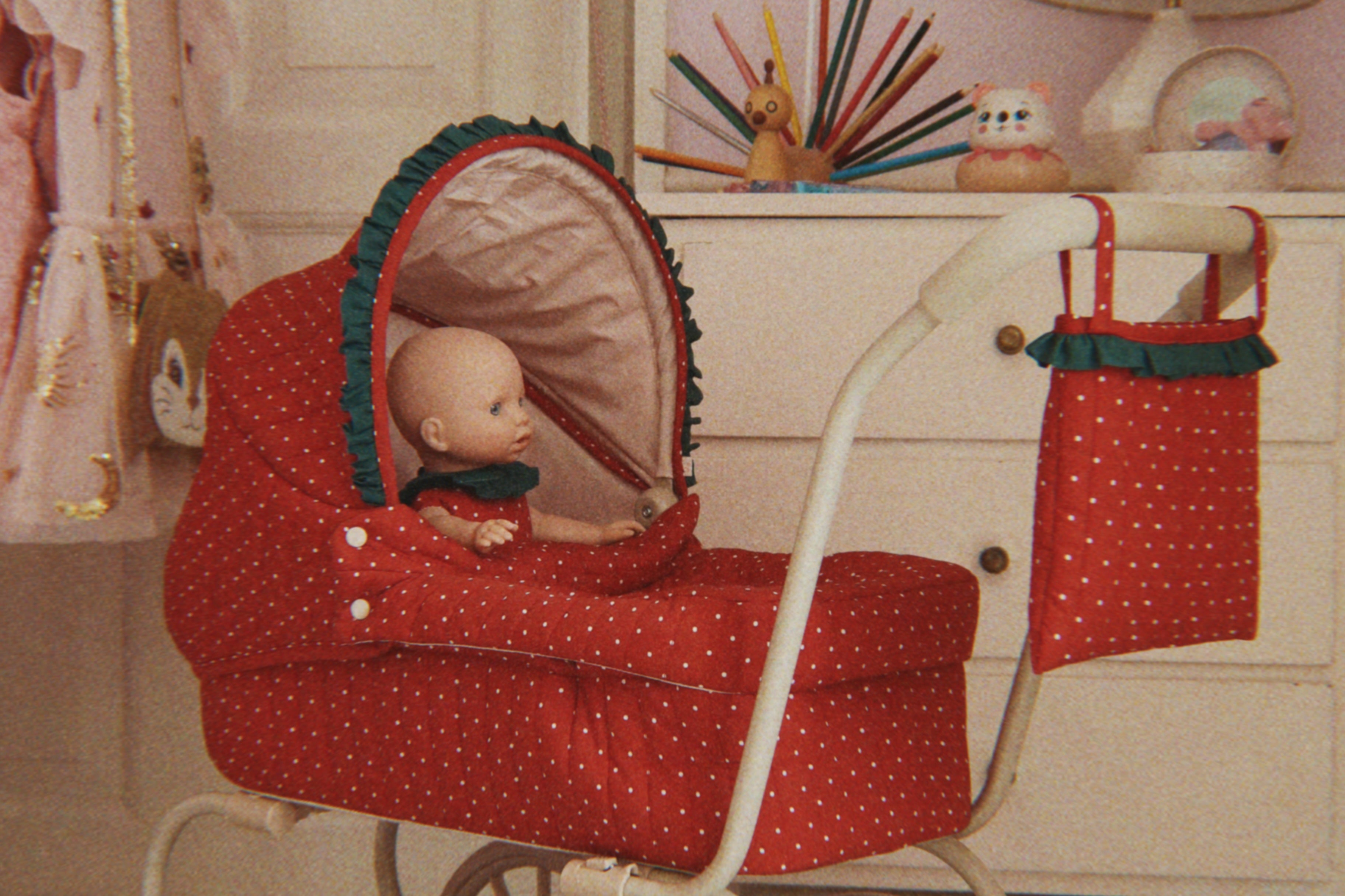 Konges Sløjd A/S DOLL ESSENTIALS fraise dot