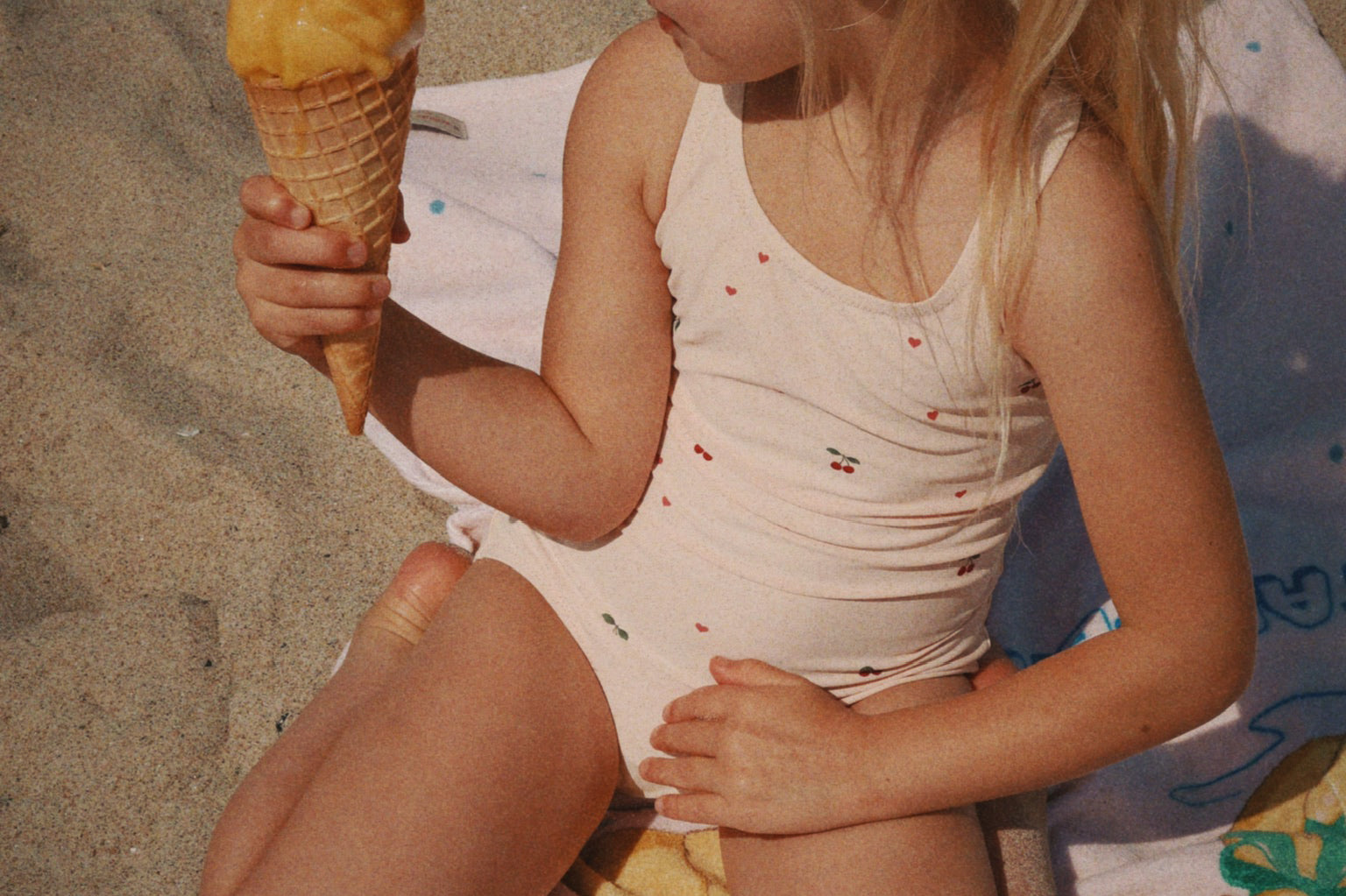 Konges Sløjd A/S SWIMSUITS cherry coeur rose