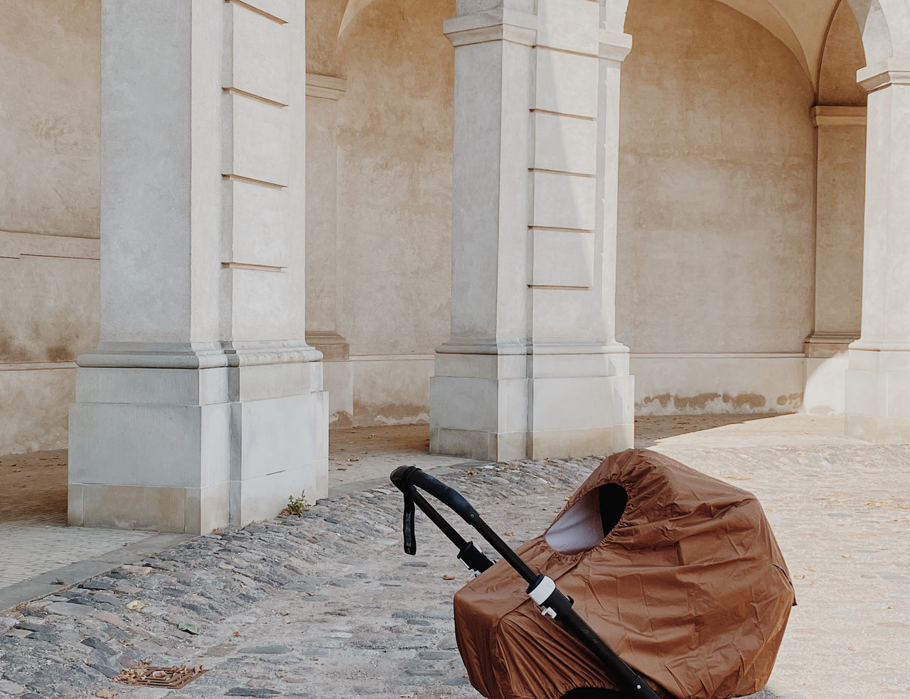 Konges Sløjd A/S PRAM COVERS cognac