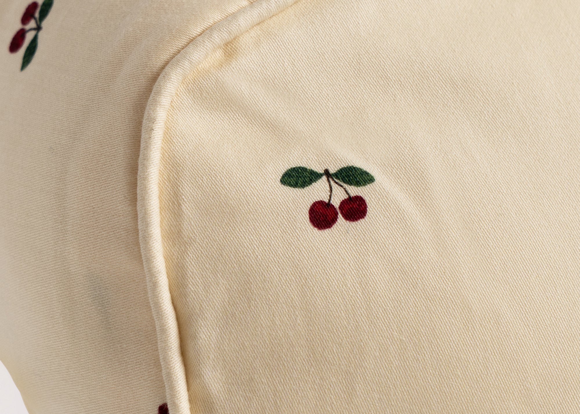 Konges Sløjd A/S NURSING PILLOW & COVERS cherry